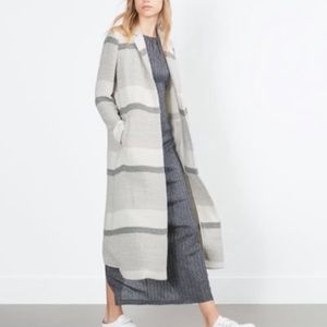 Zara women’s coat size S